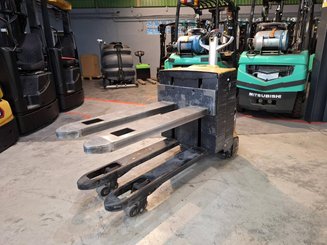 Transpalette accompagnant Caterpillar NPP20N2E