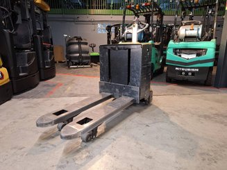 Transpalette accompagnant Caterpillar NPP20N2E