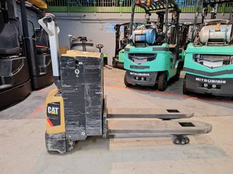 Transpalette accompagnant Caterpillar NPP20N2E