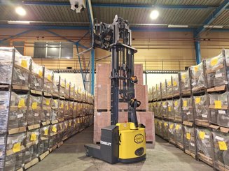 Gerbeur multidirectionnel Combilift WR4