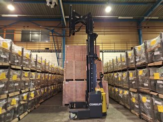Gerbeur multidirectionnel Combilift WR4