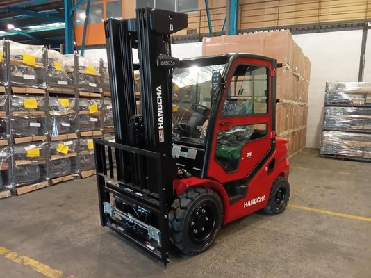 Chariot élévateur frontal 4 roues Hangcha XF35D-2 (CPCD35-X2H7F1) - 1