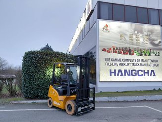 Chariot élévateur frontal 4 roues Hangcha XE20Ci