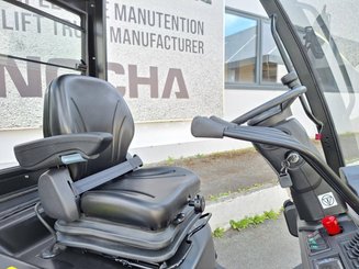 Chariot élévateur frontal 4 roues Hangcha XF25D-2