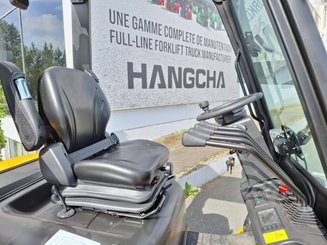 Chariot élévateur frontal 4 roues Hangcha XE18i