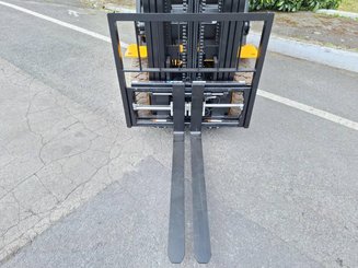 Chariot élévateur frontal 4 roues Hangcha XE25i
