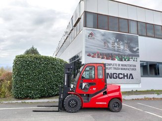 Chariot élévateur frontal 4 roues Hangcha XF50D-2 (CPCD50-X2XH8F)