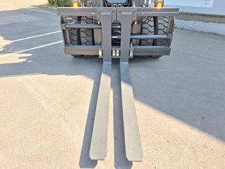 Chariot élévateur frontal 4 roues Kalmar DCG160-12T