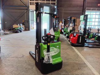 Gerbeur accompagnant Hangcha CDD16-XT1-SI