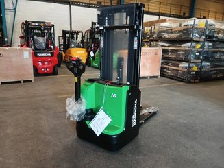 Gerbeur accompagnant Hangcha CDD16-XT1-SI