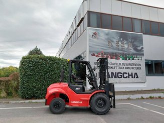 Chariot élévateur tout terrain Hangcha TT35-2 (CPCD35-X2W98E-RT2)