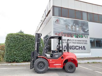 Chariot élévateur tout terrain Hangcha TT35-2 (CPCD35-X2W98E-RT2)