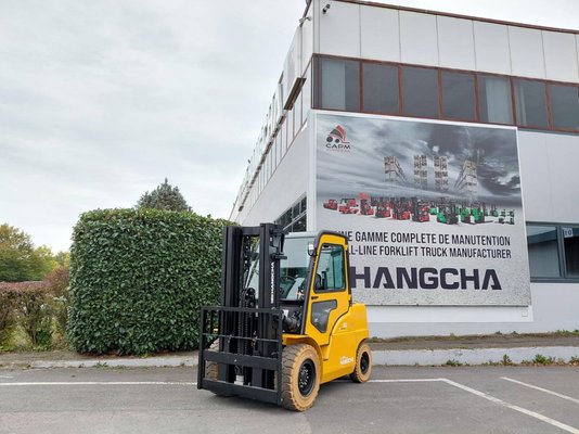 Chariot élévateur frontal 4 roues Hangcha XE50i-500 ( CPD50-XEXY2-SI ) - 1
