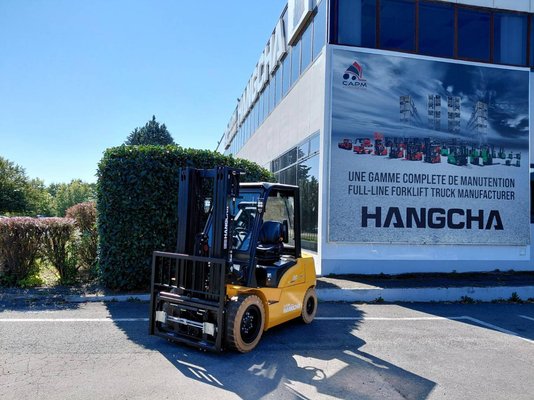 Chariot élévateur frontal 4 roues - XE30Hi ( CPD30-XEY2H2-SI )