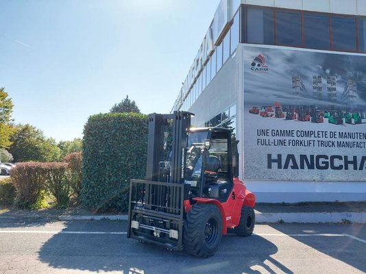 Chariot élévateur tout terrain Hangcha TT35-2 (CPCD35-X2W98E-RT2) - 1