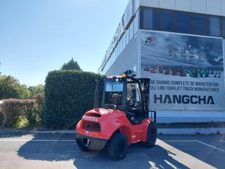 Chariot élévateur tout terrain Hangcha TT35-2 (CPCD35-X2W98E-RT2)