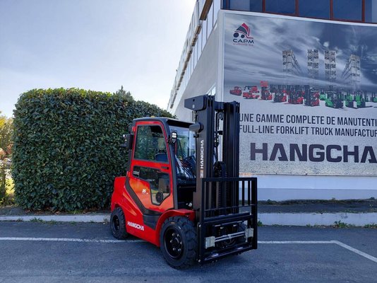 Chariot élévateur frontal 4 roues Hangcha XF35D-2 (CPCD35-X2H7F1) - 1