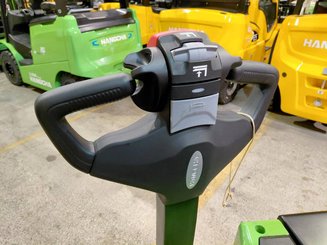 Gerbeur accompagnant Hangcha CDD12-XT1-SI