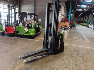 Gerbeur accompagnant Hangcha CDD16-XT1-SI