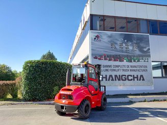 Chariot élévateur tout terrain Hangcha TT30-4