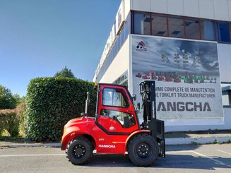 Chariot élévateur tout terrain Hangcha TT30-4