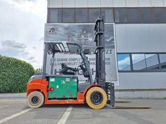 Chariot élévateur frontal 4 roues Toyota 8FBMT50 - 5
