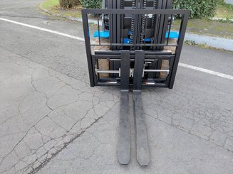 Chariot élévateur frontal 4 roues Hangcha XE30i ( CPD30-XEY2HA-SI )