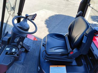 Chariot élévateur tout terrain Hangcha TT25-2 (CPCD25-X2W98E-RT2)