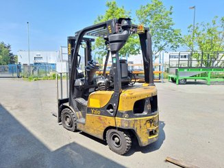 Chariot élévateur frontal 4 roues Yale gdp16vx