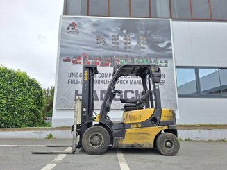 Chariot élévateur frontal 4 roues Yale GDP20VX