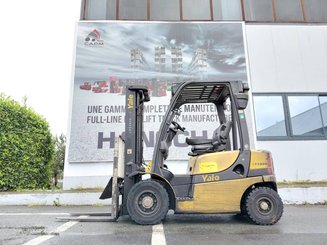 Chariot élévateur frontal 4 roues Yale GDP20VX
