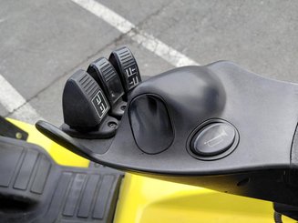 Chariot élévateur frontal 4 roues Yale GDP20VX - 8