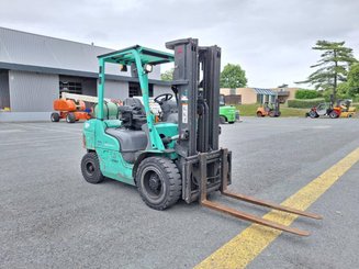 Chariot élévateur frontal 4 roues Mitsubishi FG30N