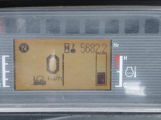 Chariot élévateur frontal 4 roues Mitsubishi FG25N