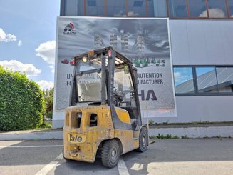 Chariot élévateur frontal 4 roues Yale GDP18VX