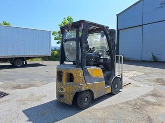 Chariot élévateur frontal 4 roues Yale GDP18VX