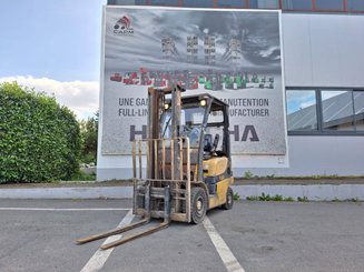 Chariot élévateur frontal 4 roues Yale gdp16vx