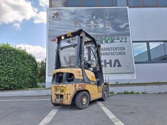 Chariot élévateur frontal 4 roues Yale gdp16vx