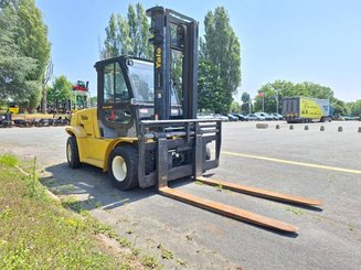 Chariot élévateur frontal 4 roues Yale GDP80VX