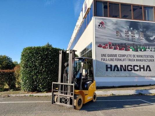 Chariot élévateur frontal 4 roues Hangcha XE18i (CPD18-XEY2HA-SI)  - 1