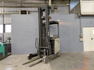 Chariot à mât rétractable Crown ESR 5260