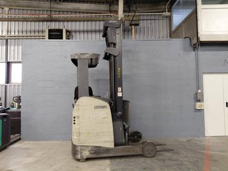 Chariot à mât rétractable Crown ESR 5260