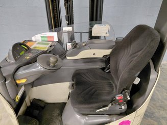 Chariot à mât rétractable Crown ESR 5260