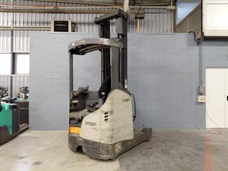 Chariot à mât rétractable Crown ESR 5260