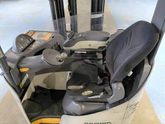 Chariot à mât rétractable Crown ESR 5260