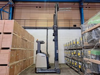 Chariot à mât rétractable Crown ESR 5260