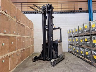 Chariot à mât rétractable Crown ESR 5260