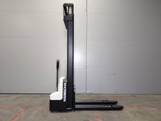 Gerbeur accompagnant Hangcha CDD15-A2MC2-ISZ