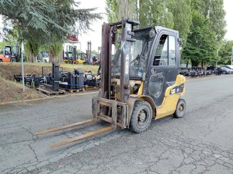 Chariot élévateur frontal 4 roues Caterpillar DP20N