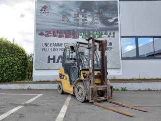 Chariot élévateur frontal 4 roues Caterpillar DP20N